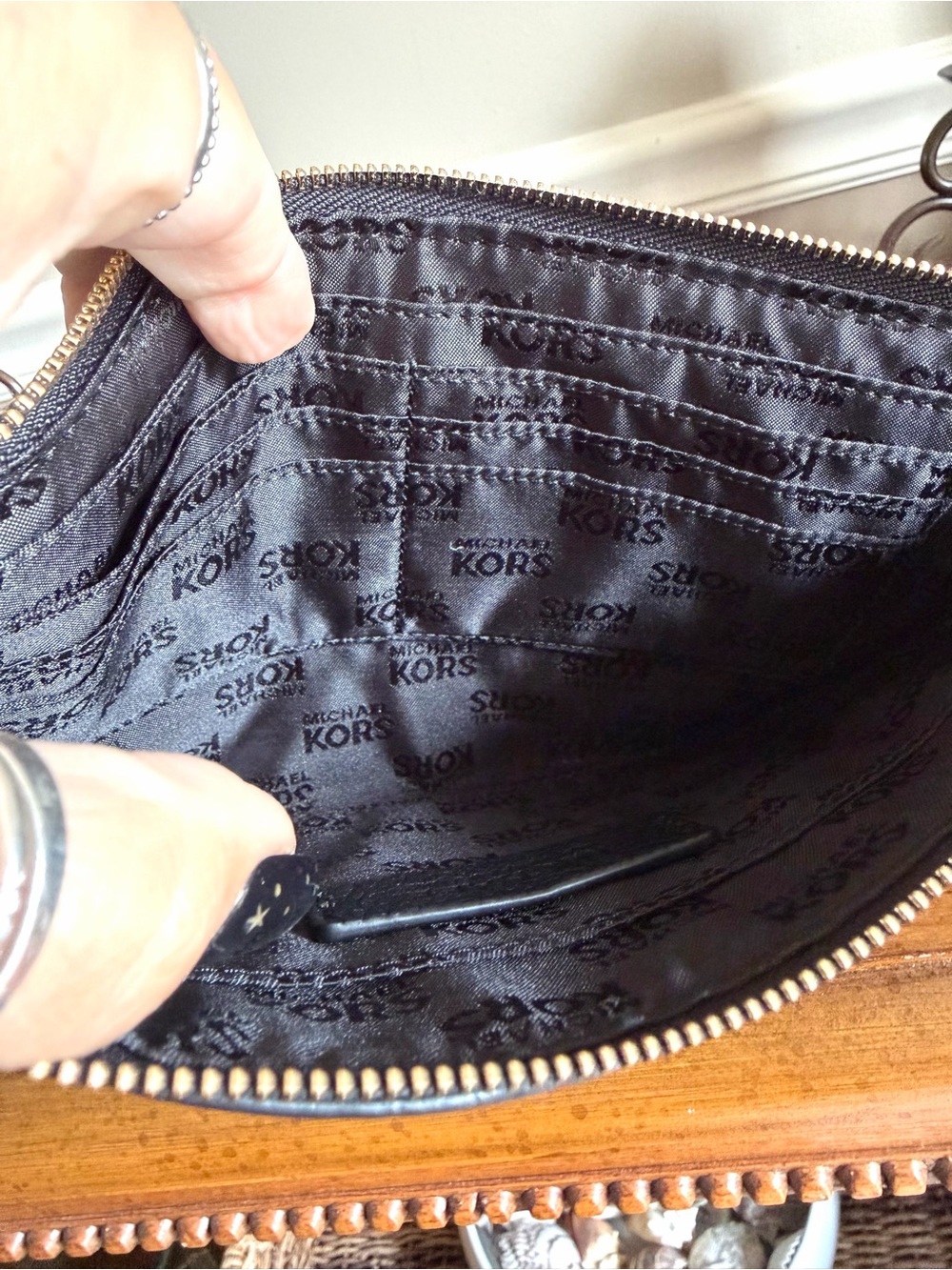 Micheal Kors Fulton black pebble Leather Wristlet Clutch with Gold Accent in EUC - Picture 7 of 8
